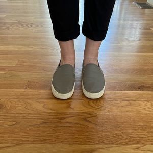 Vince Blair leather slip on size 7